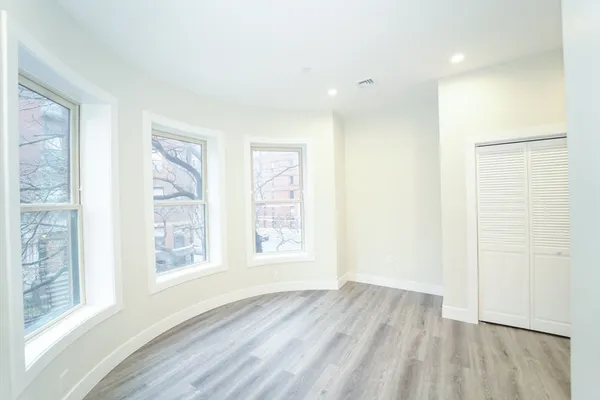 $5,000 | 424 Marlborough Street, Unit 1, Boston, MA 02115