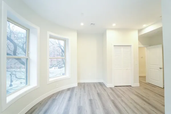 $5,000 | 424 Marlborough Street, Unit 1, Boston, MA 02115