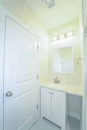 $5,000 | 424 Marlborough Street, Unit 1, Boston, MA 02115