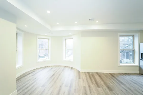 $5,000 | 424 Marlborough Street, Unit 1, Boston, MA 02115