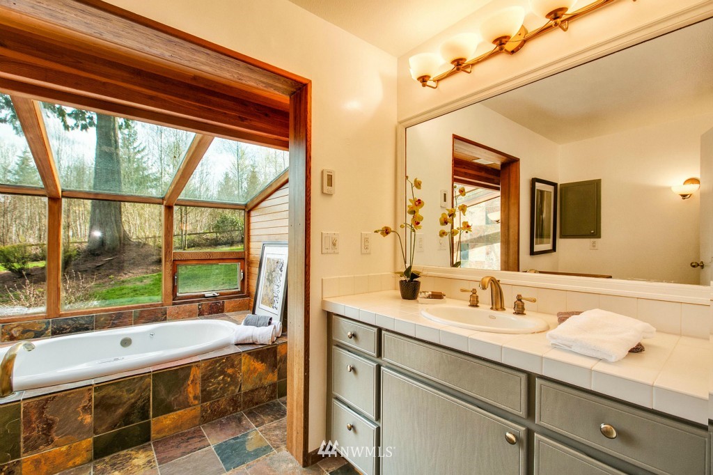 29229 Northeast Tolt Hill Road Carnation, WA 98014 - Photo 11 of 25 Gallery Image 11