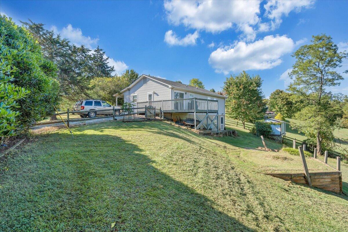 1313 Ross Road Vinton, VA 24179 - Photo 22 of 30 22-MIB09575