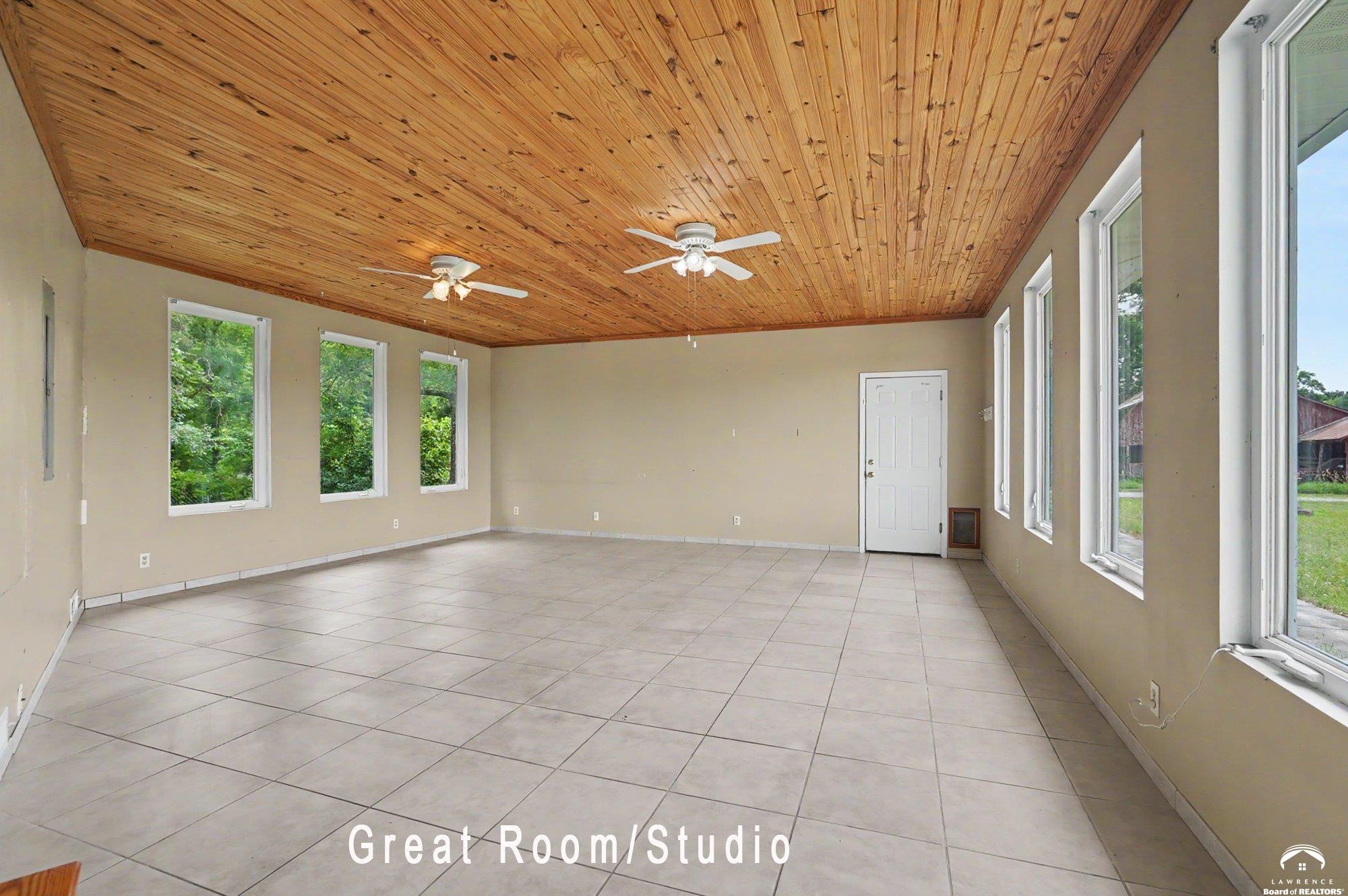801 North 900 Road Lawrence, KS 66047 - Photo 20 of 61