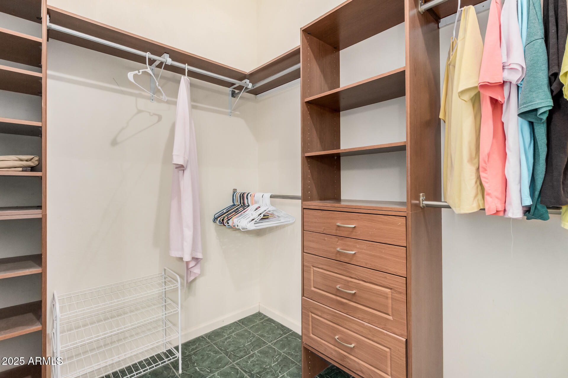 1025 North Boyd Road Apache Junction, AZ 85119 - Photo 24 of 60 a view of walk in closet