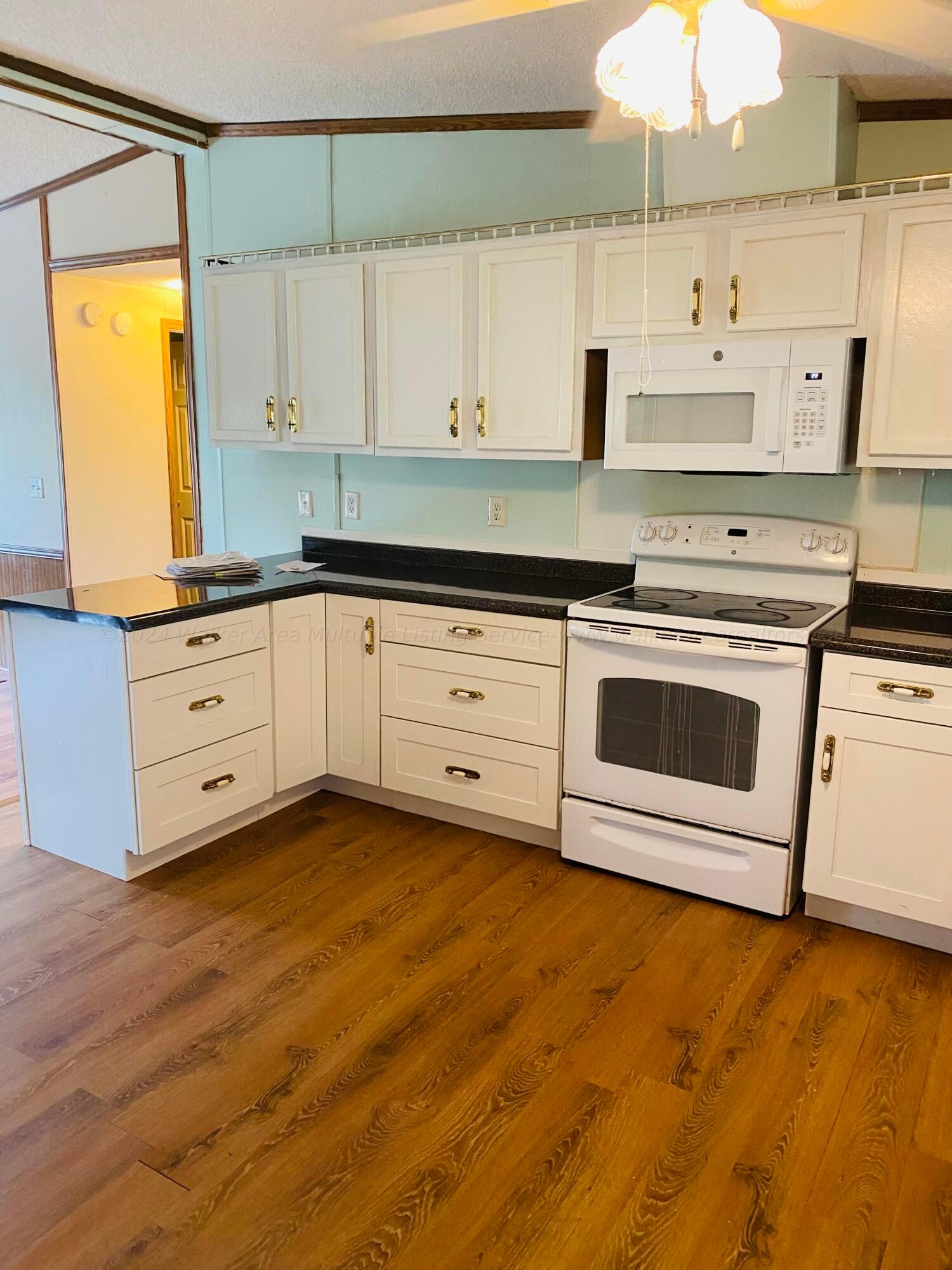 861 Sipsey Road Jasper, AL 35504 - Photo 7 of 22 Gallery Image 7