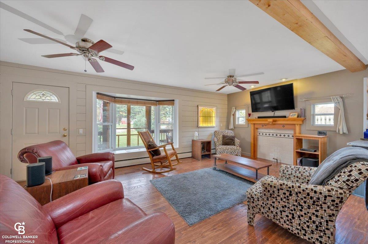 8058 East Carpenter Road Davison, MI 48423 - Photo 8 of 57 50126938-7.JPG