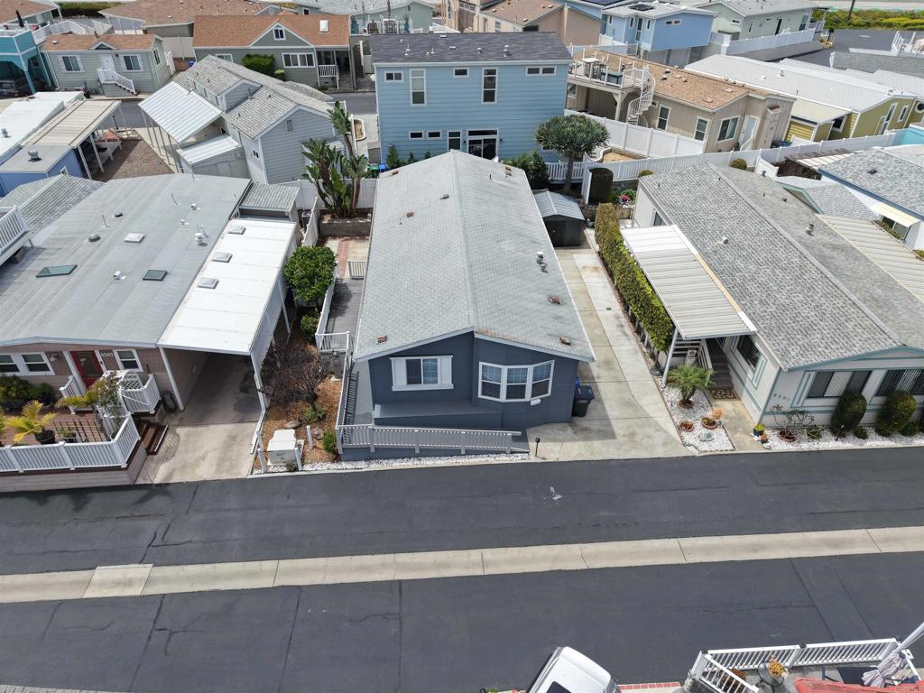 6503 Friendly Place Carlsbad, CA 92011 - Photo 2 of 33
