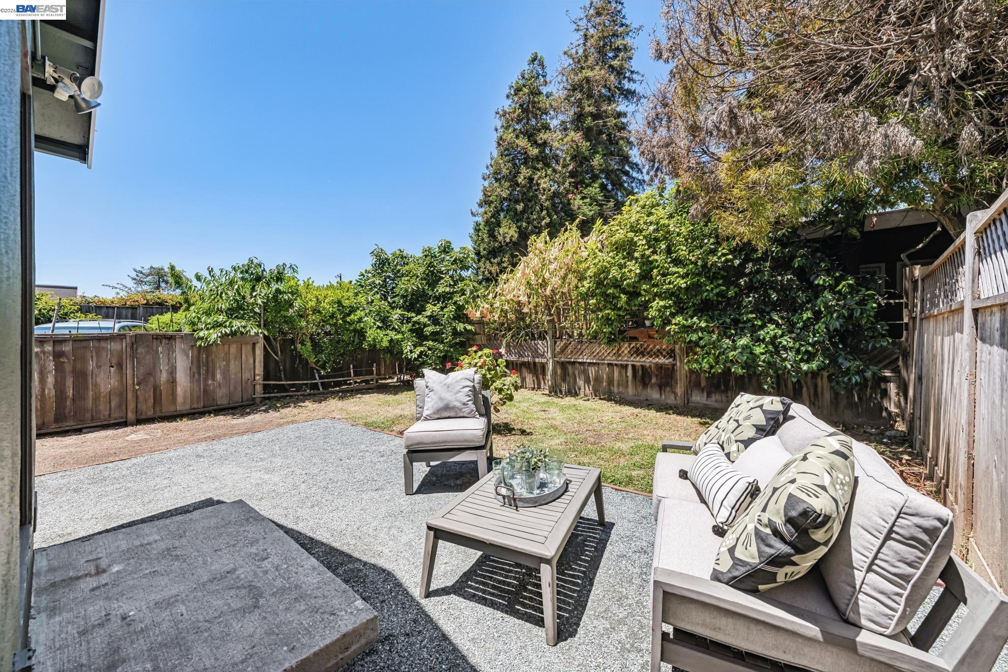 1349 Hearst Avenue Berkeley, CA 94702 - Photo 22 of 36