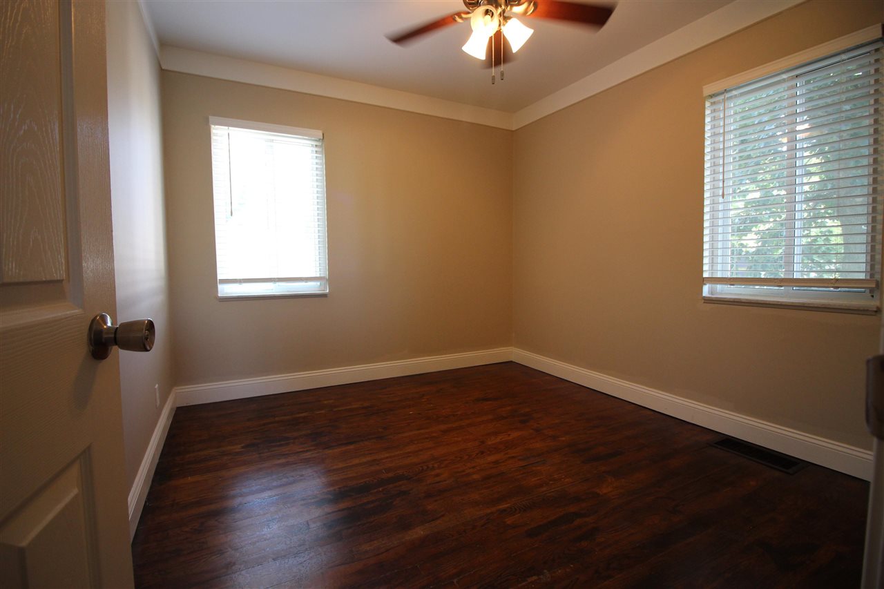2841 Melvin Avenue Rochester, MI 48307 - Photo 16 of 29 50047877-15.JPG