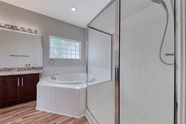 $2,595 | 3608 Julia Waldene Court, Las Vegas, NV 89129