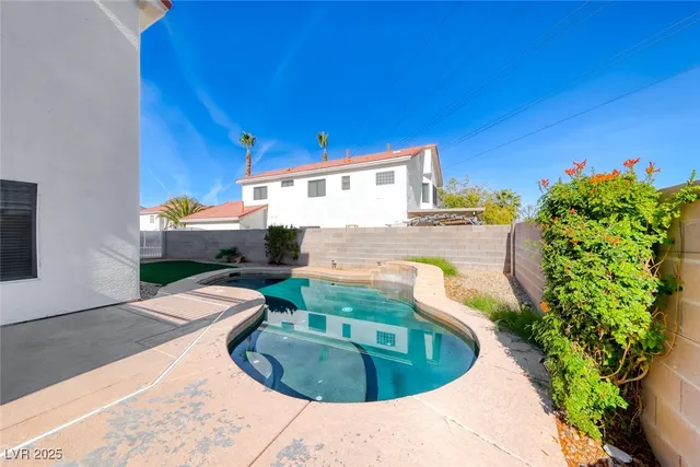 $2,595 | 3608 Julia Waldene Court, Las Vegas, NV 89129