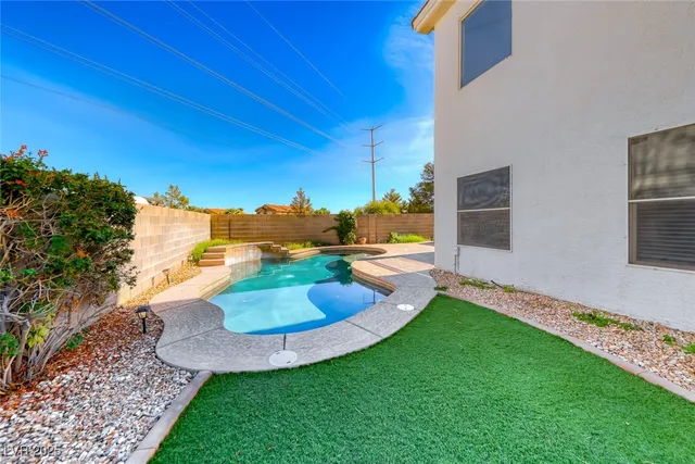 $2,595 | 3608 Julia Waldene Court, Las Vegas, NV 89129