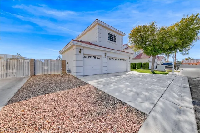$2,595 | 3608 Julia Waldene Court, Las Vegas, NV 89129