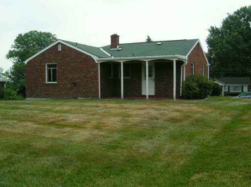 945 Rosalind Road Pittsburgh, PA 15237 - Photo 8 of 8 Yard/Garden.
