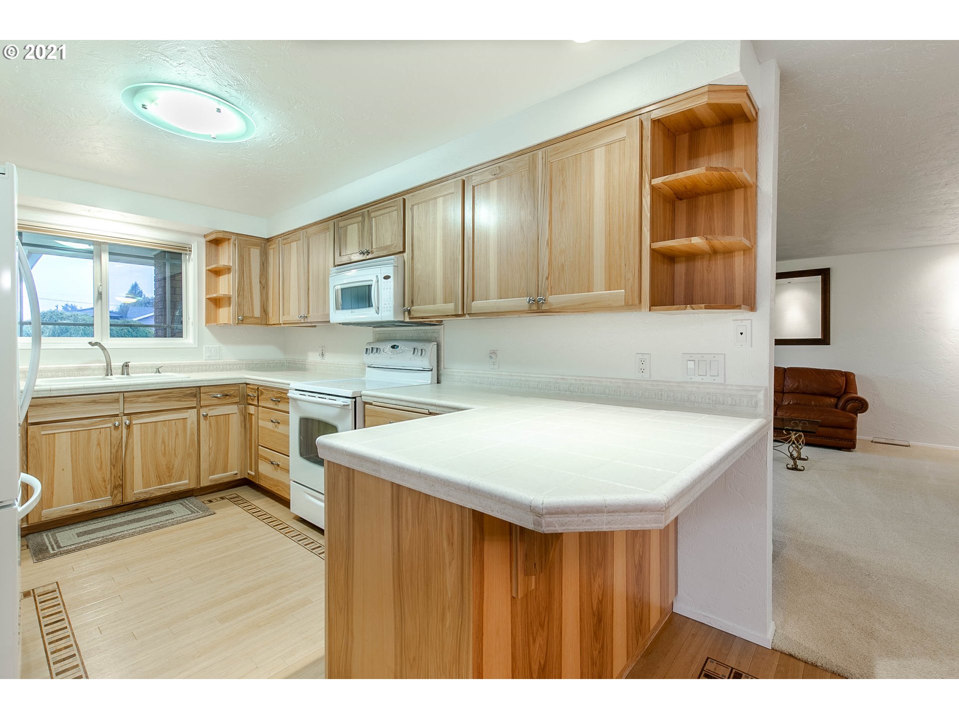 937 55th Place Springfield, OR 97478 - Photo 13 of 32