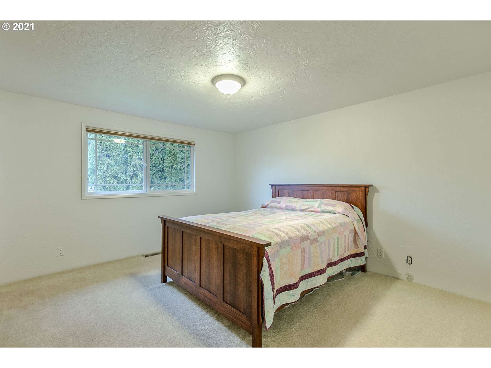 937 55th Place Springfield, OR 97478 - Photo 18 of 32