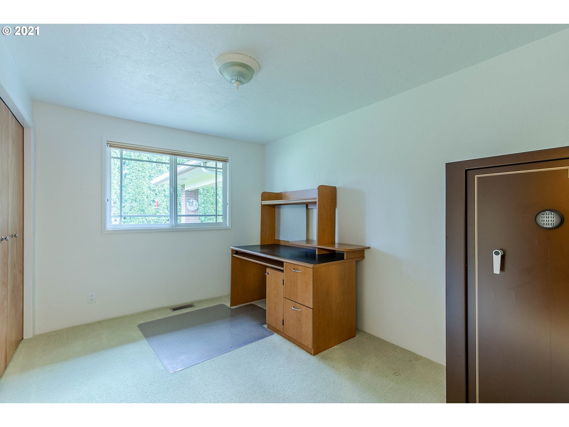 937 55th Place Springfield, OR 97478 - Photo 27 of 32