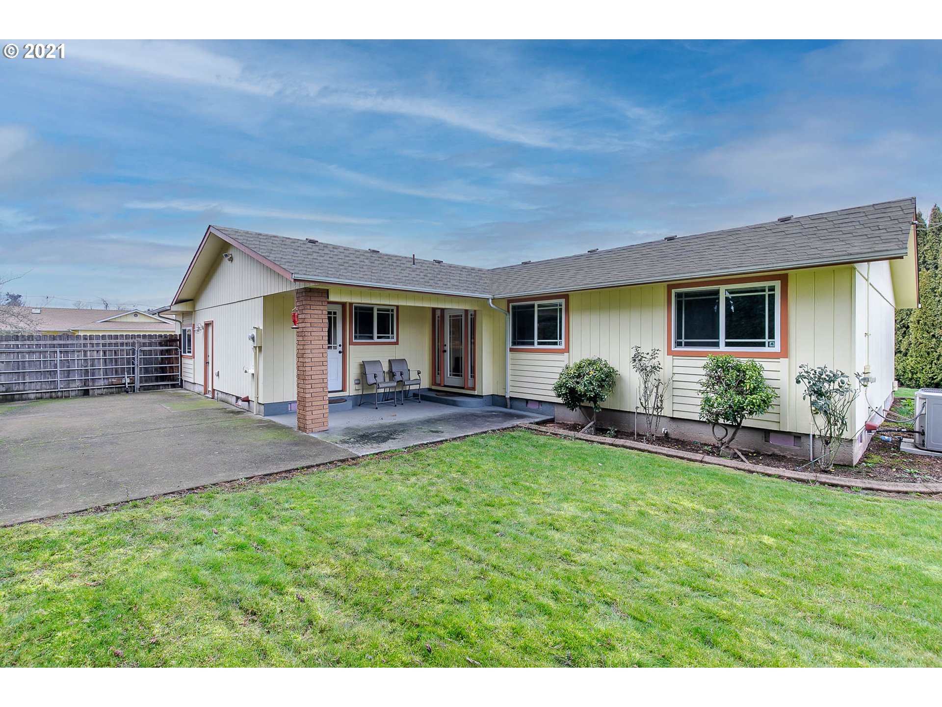 937 55th Place Springfield, OR 97478 - Photo 30 of 32
