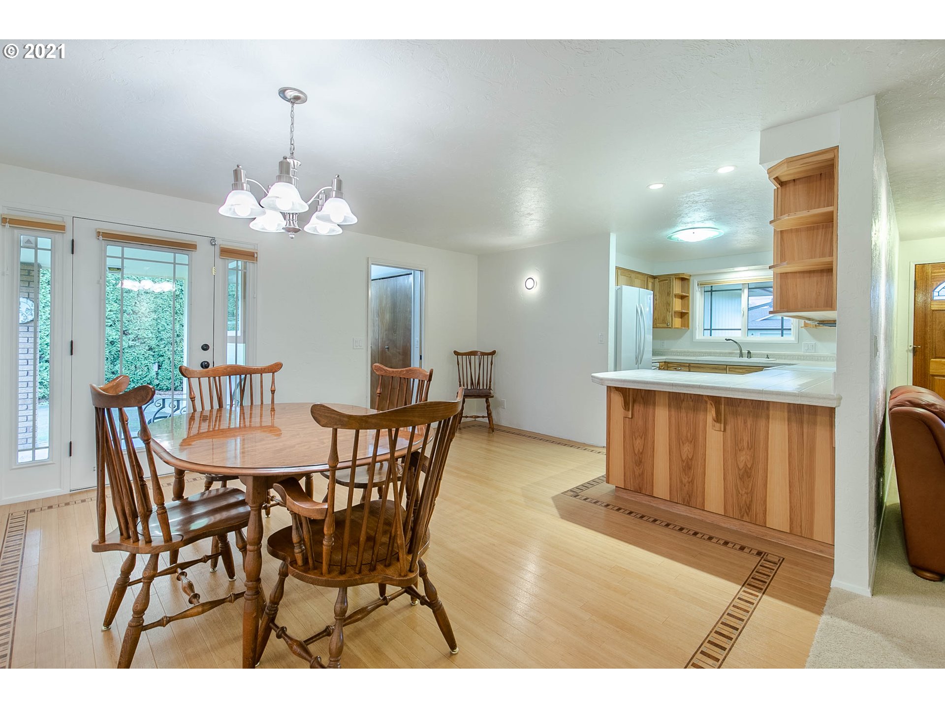 937 55th Place Springfield, OR 97478 - Photo 10 of 32
