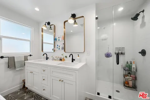 $1,499,000 | 4406 Don Diablo Drive, Los Angeles, CA 90008