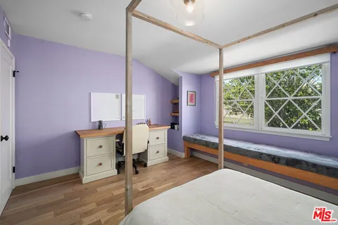 $1,499,000 | 4406 Don Diablo Drive, Los Angeles, CA 90008