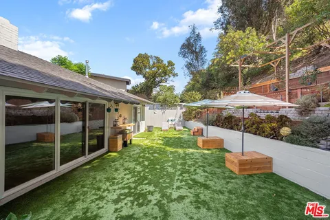$1,499,000 | 4406 Don Diablo Drive, Los Angeles, CA 90008