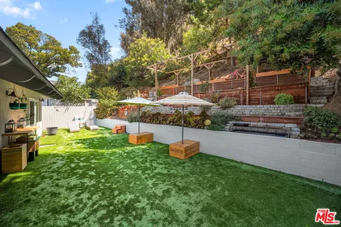 $1,499,000 | 4406 Don Diablo Drive, Los Angeles, CA 90008