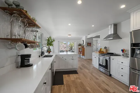 $1,499,000 | 4406 Don Diablo Drive, Los Angeles, CA 90008