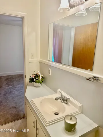 $134,600 | 405 East Simmons Avenue, Williamston, NC 27892