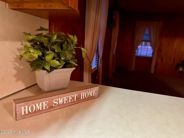 $134,600 | 405 East Simmons Avenue, Williamston, NC 27892