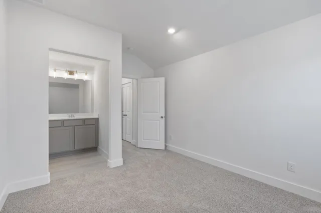 $438,980 | 620 Cross Timbers Trace, Hempstead, TX 77445