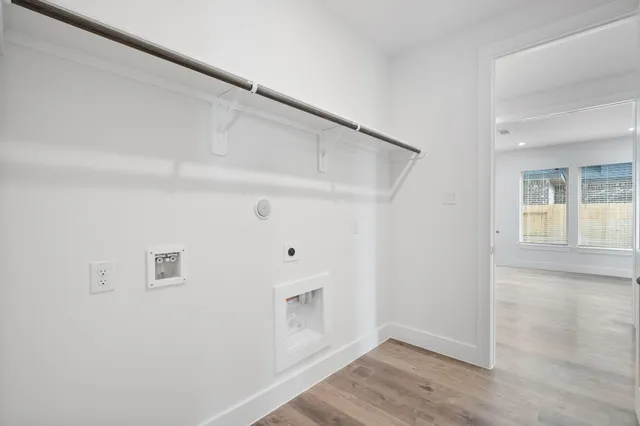 $438,980 | 620 Cross Timbers Trace, Hempstead, TX 77445