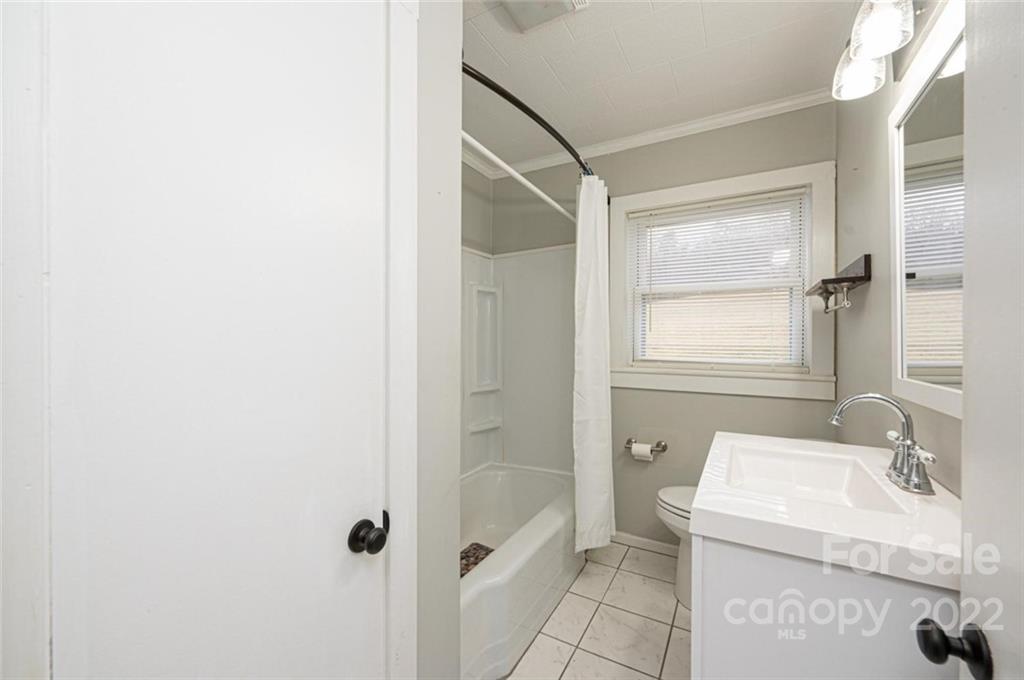 477 Black Oak Ridge Road Taylorsville, NC 28681 - Photo 16 of 19 Gallery Image 16