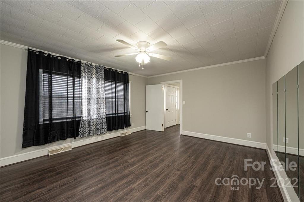 477 Black Oak Ridge Road Taylorsville, NC 28681 - Photo 6 of 19 Gallery Image 6