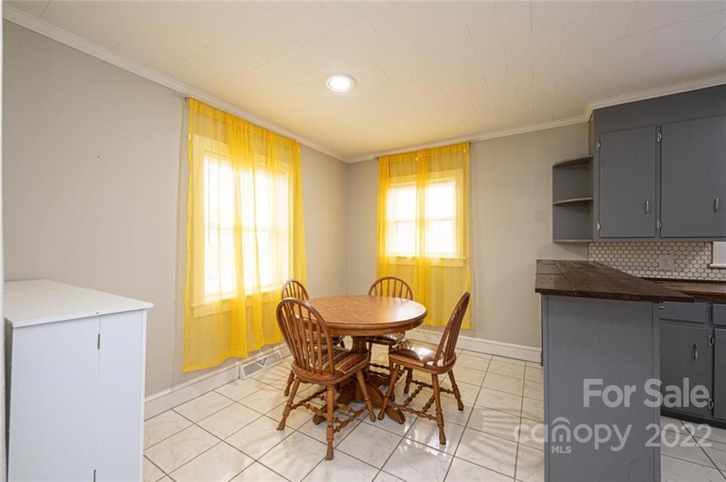 477 Black Oak Ridge Road Taylorsville, NC 28681 - Photo 8 of 19 Gallery Image 8