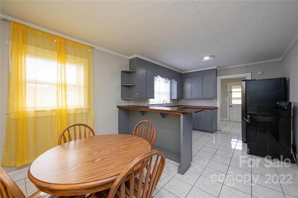 477 Black Oak Ridge Road Taylorsville, NC 28681 - Photo 9 of 19 Gallery Image 9