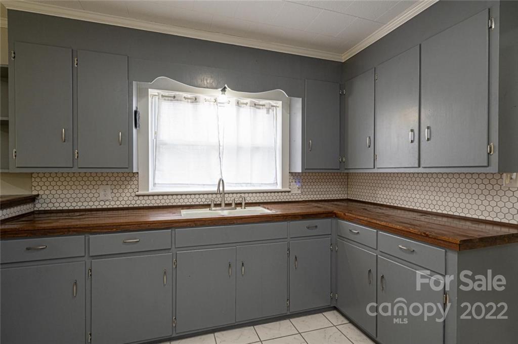 477 Black Oak Ridge Road Taylorsville, NC 28681 - Photo 10 of 19 Gallery Image 10