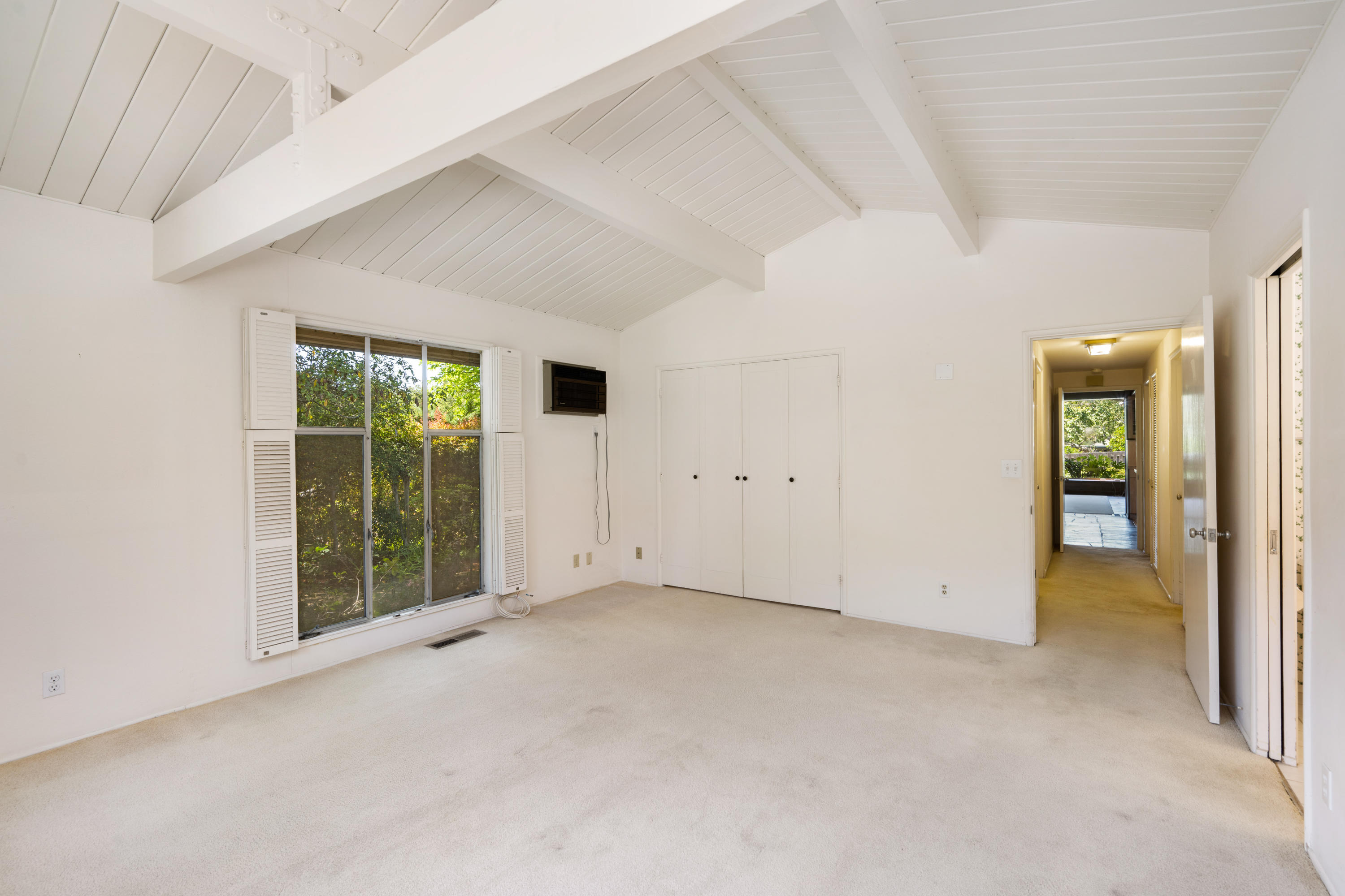 939 Mission Ridge Road Santa Barbara, CA 93103 - Photo 8 of 14 an empty room with windows