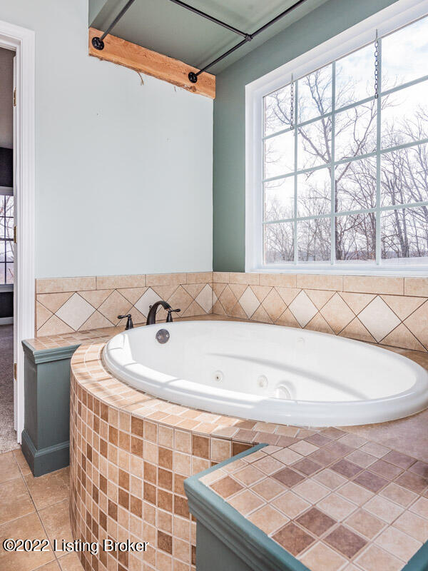 1265 Rams Run Shepherdsville, KY 40165 - Photo 21 of 36 Primary Bath