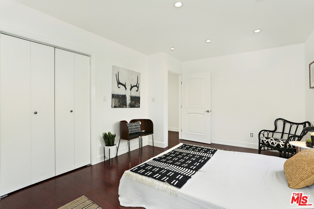 3423 Greensward Road Los Angeles, CA 90039 - Photo 16 of 35 Gallery Image 16