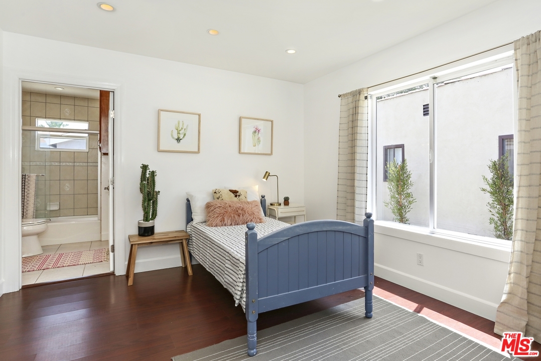3423 Greensward Road Los Angeles, CA 90039 - Photo 20 of 35 Gallery Image 20