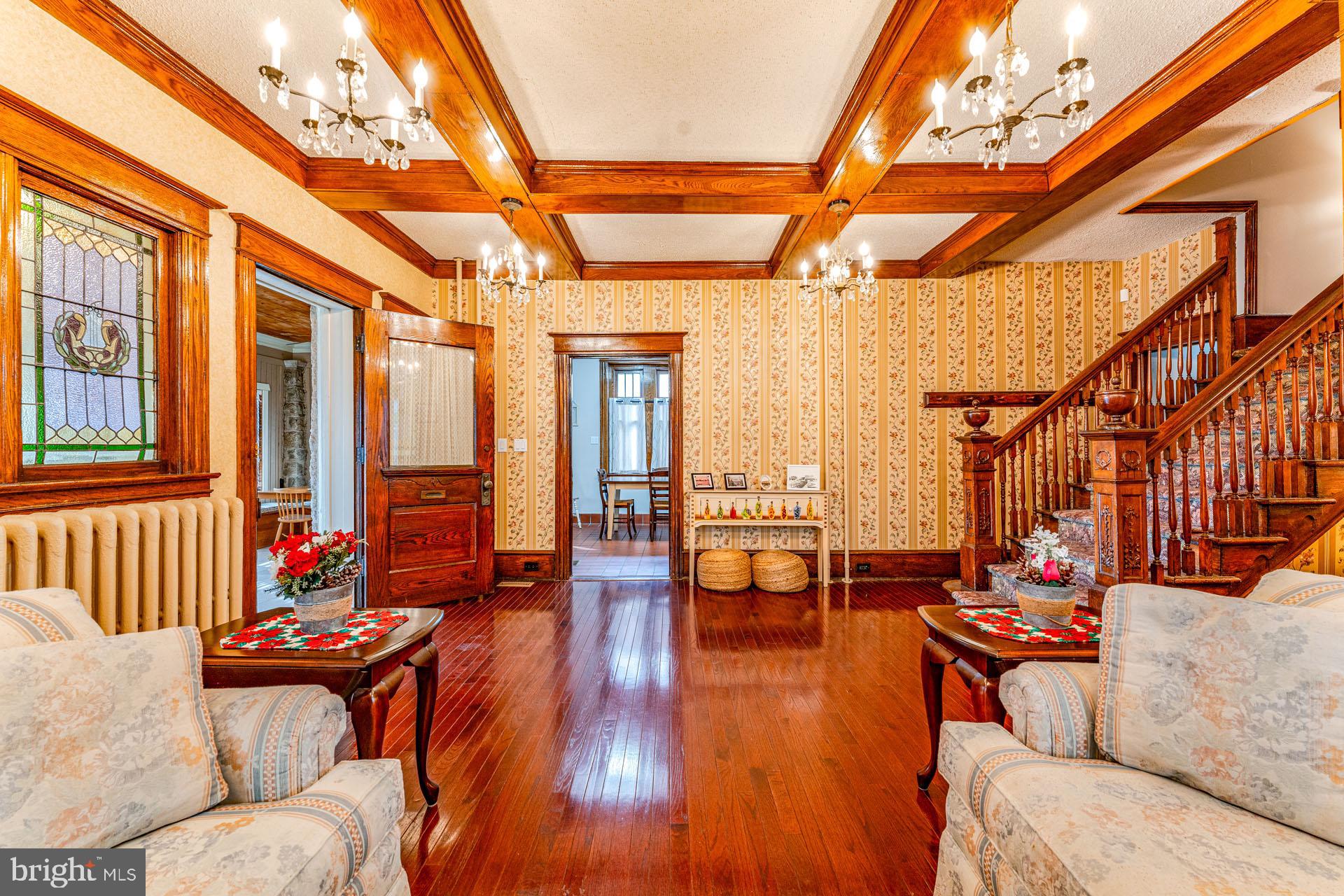 825 Bay Avenue Somers Point, NJ 08244 - Photo 6 of 37 a outdoor living space with furniture