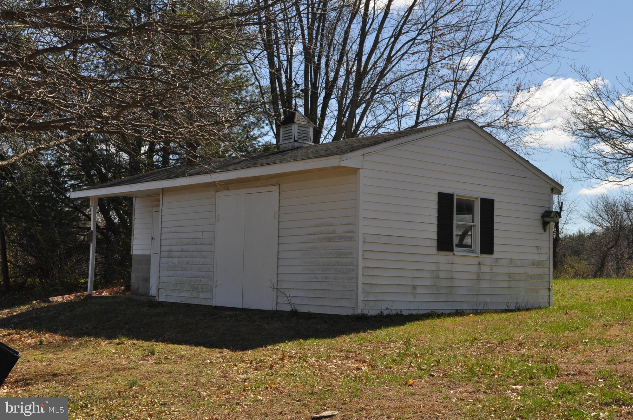 200 East Nicodemus Road Westminster, MD 21157 - Photo 12 of 27 storage shed