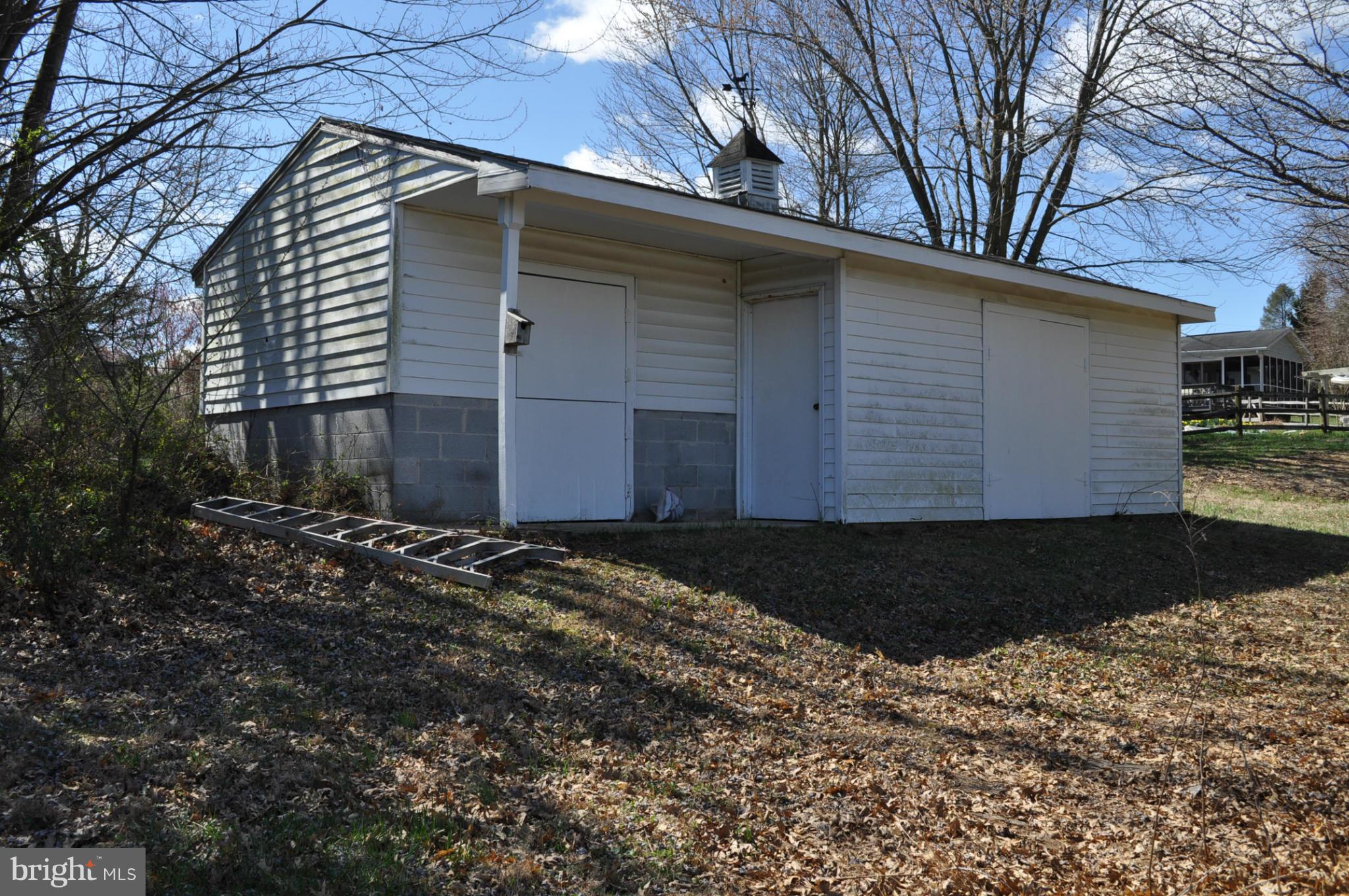 200 East Nicodemus Road Westminster, MD 21157 - Photo 13 of 27 has stall for 1 horse