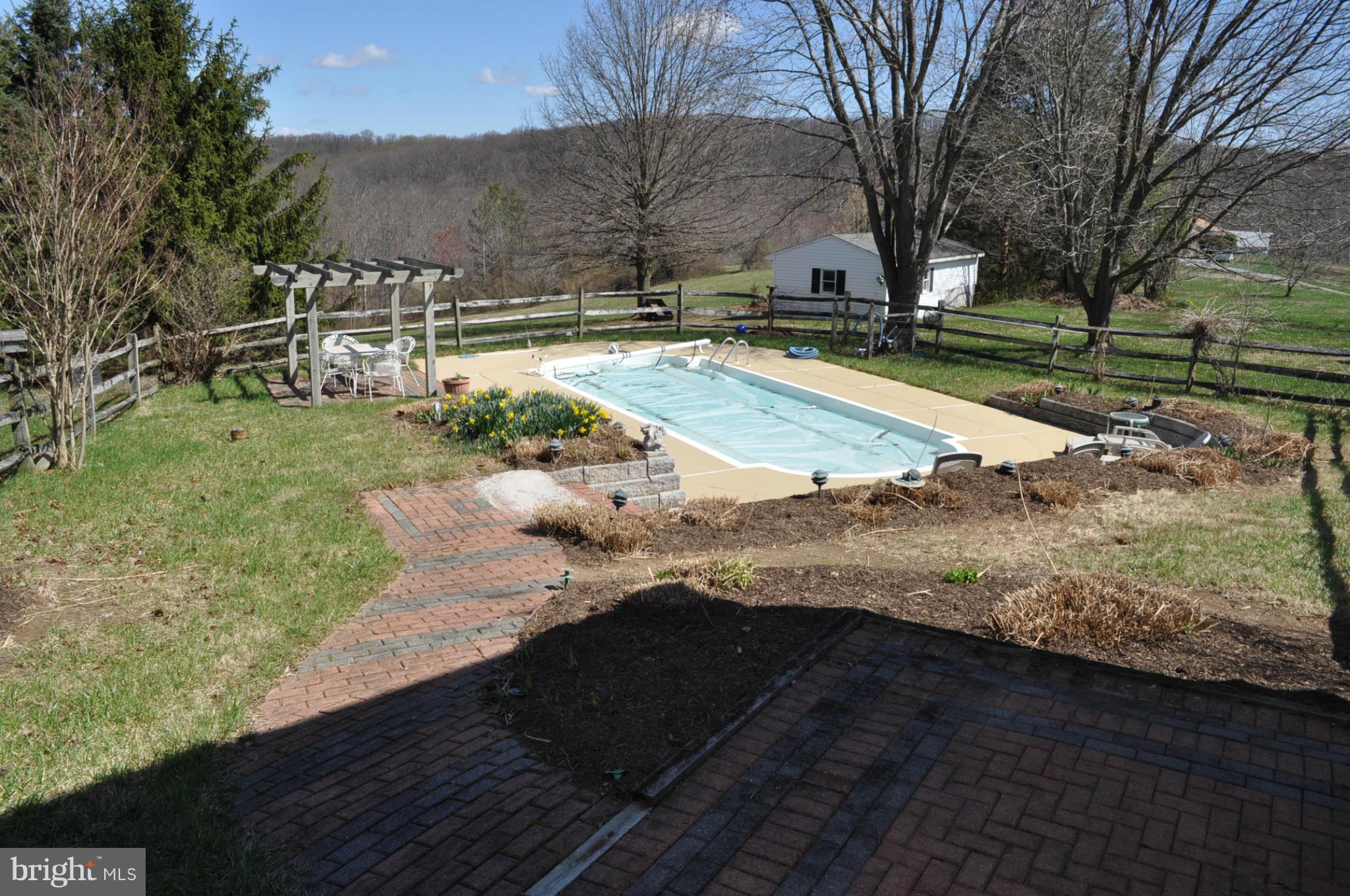 200 East Nicodemus Road Westminster, MD 21157 - Photo 9 of 27 in ground pool