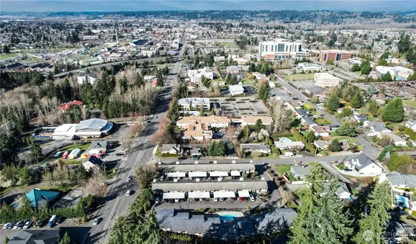 $329,000 | 110 19th Avenue Southeast, Unit 16, Puyallup, WA 98372