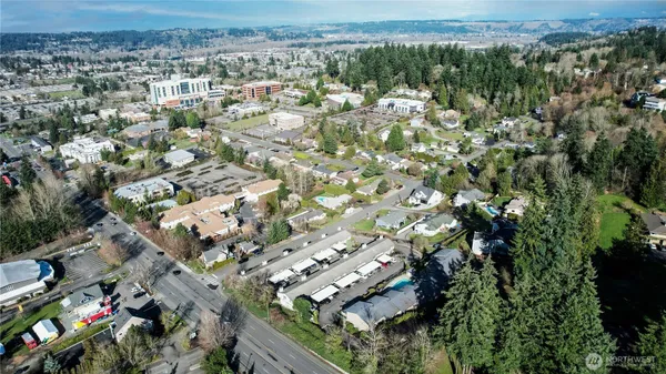 $329,000 | 110 19th Avenue Southeast, Unit 16, Puyallup, WA 98372