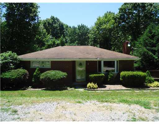 222 Pickens Road Aliquippa, PA 15001 - Photo 1 of 15 Exterior Front.
