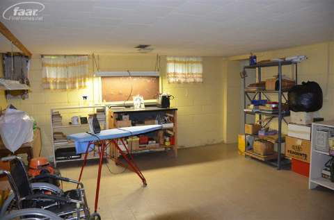 3409 Miller Road Flint, MI 48503 - Photo 17 of 21 20372801-16.JPG
