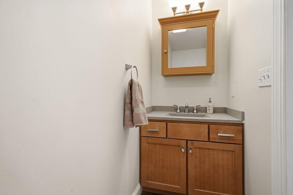 99 Nash Road Windham, ME 04062 - Photo 17 of 48 13__V5A1174